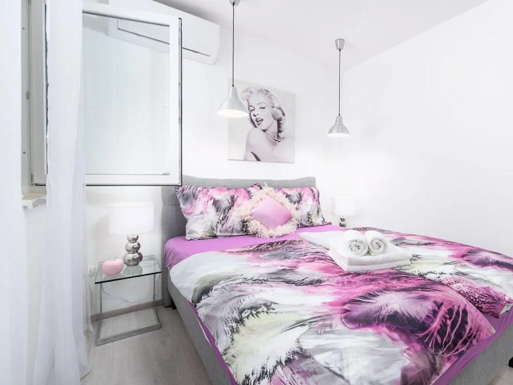 Holiday home Donatella Comfortable Holiday Residence Karpinjan Croatia